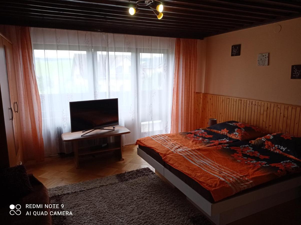 Penzion Sarka Hotel Štrba Екстериор снимка