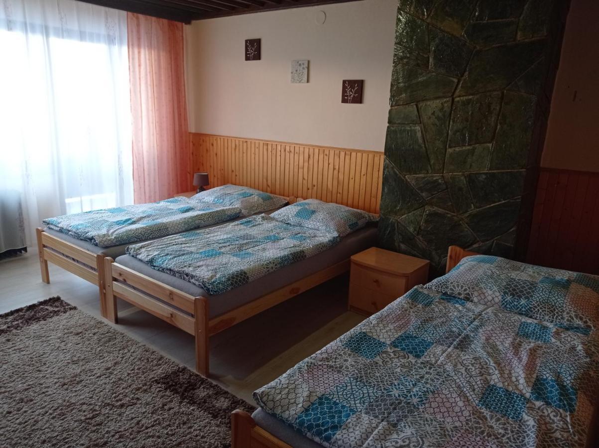Penzion Sarka Hotel Štrba Екстериор снимка